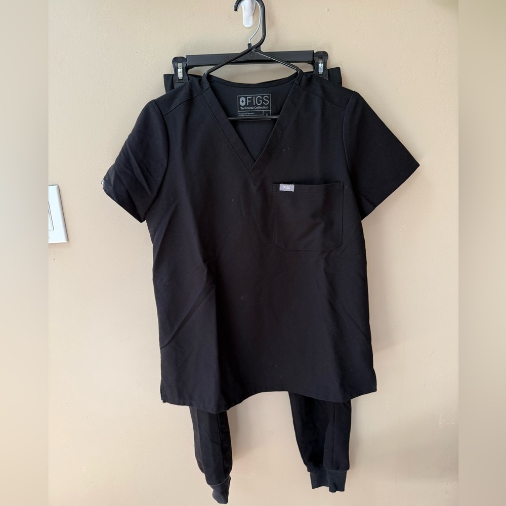 Figs Scrubs (Black Set)